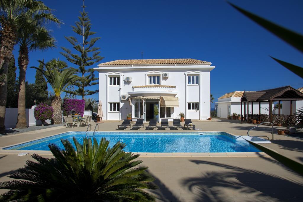 Villa Georgia Pernera Eksteriør bilde